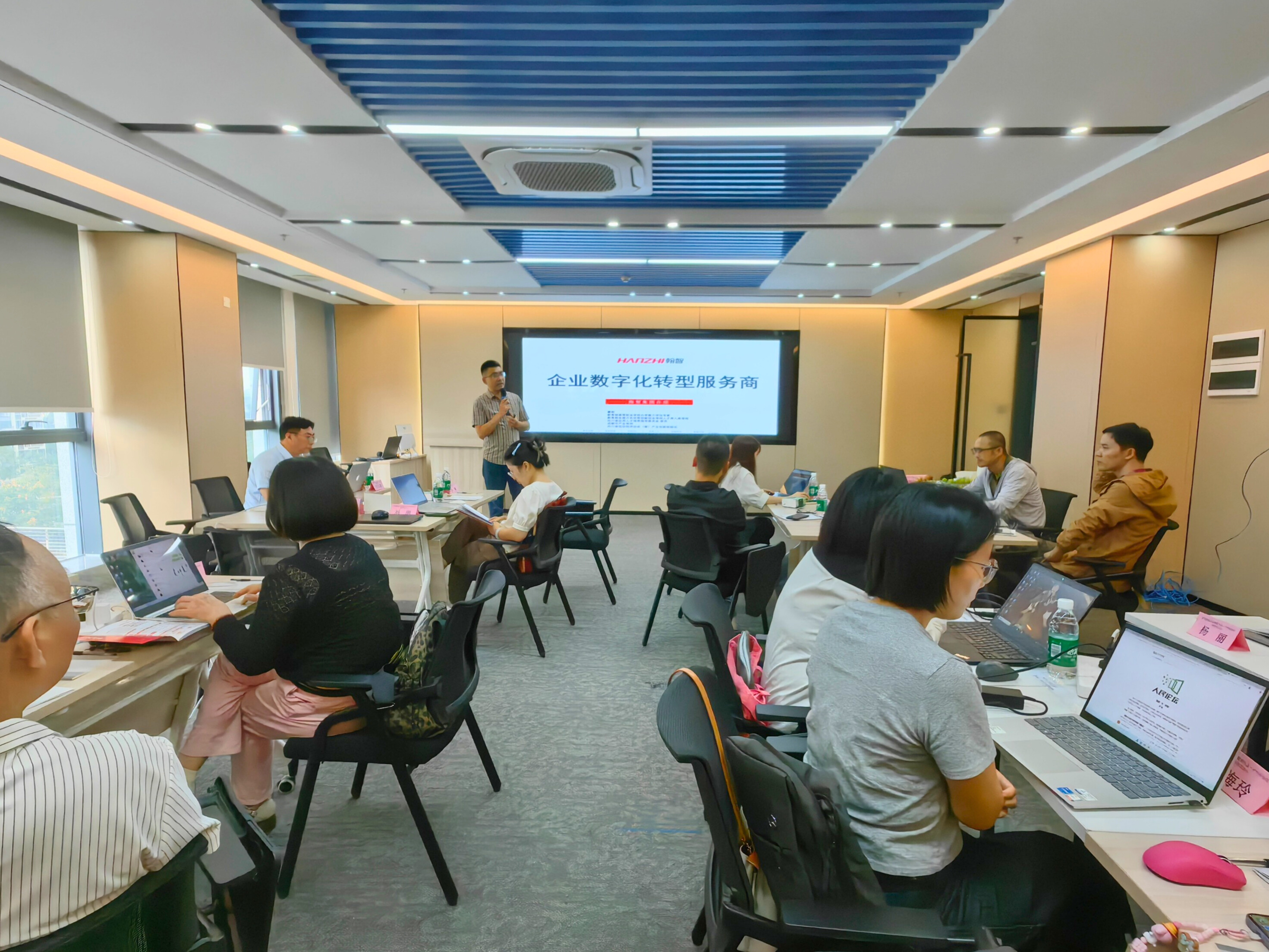 8d5791685e8638ec8d6ef42a913cff67 - 已编辑.jpg