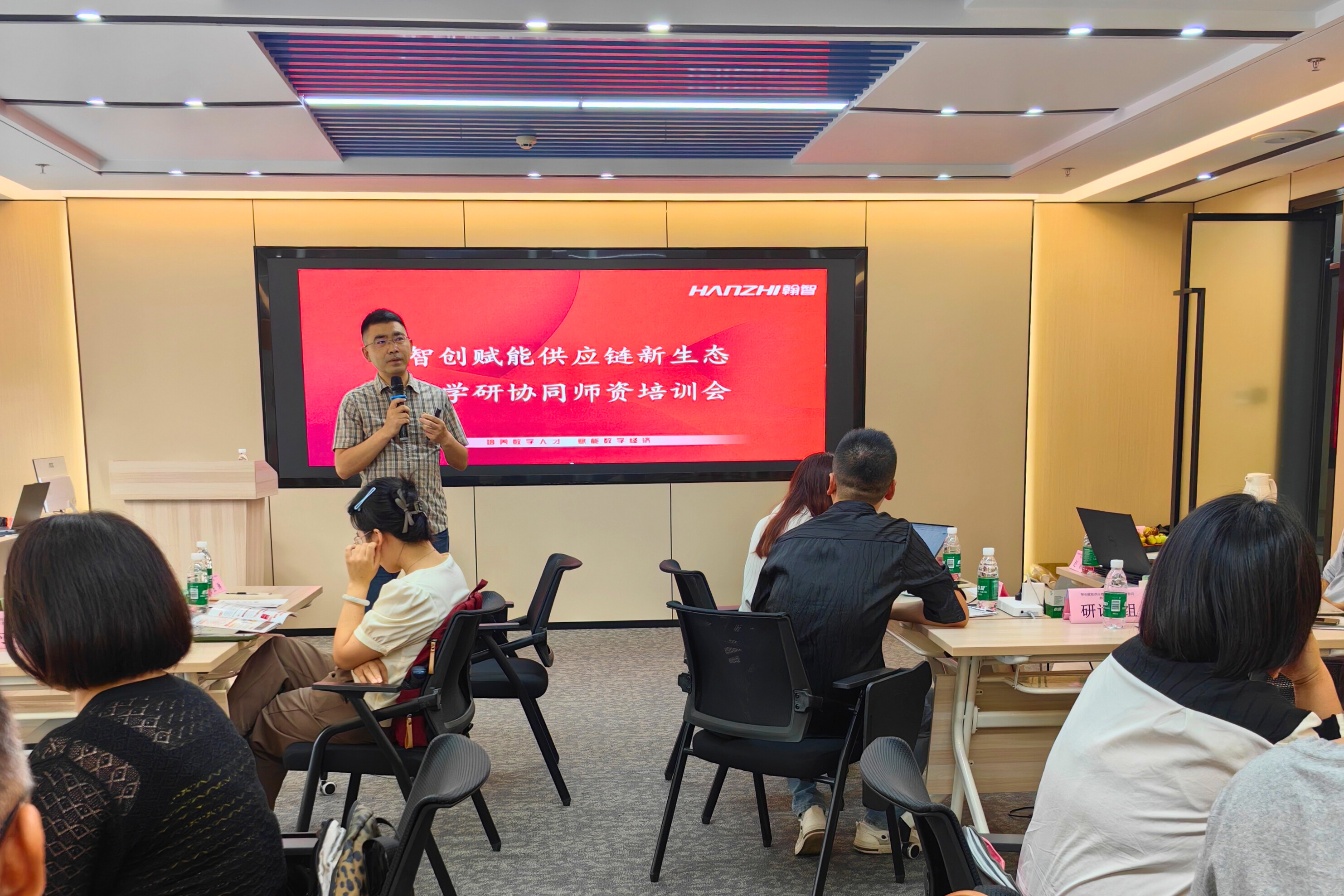 6acaa0cf210ce257eac33ba20d7b94c8 - 已编辑.jpg